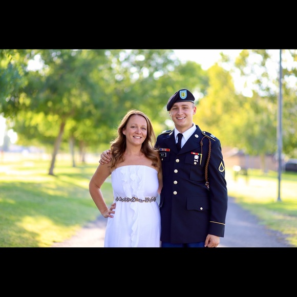 Meet your Posher, Yolan - Picture 3 of 16